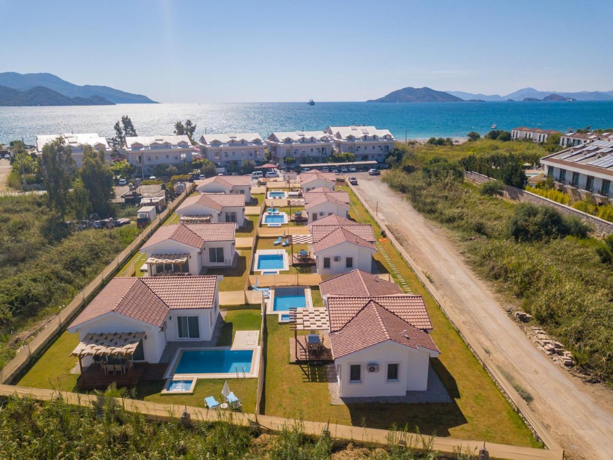Sunteos Hotel *